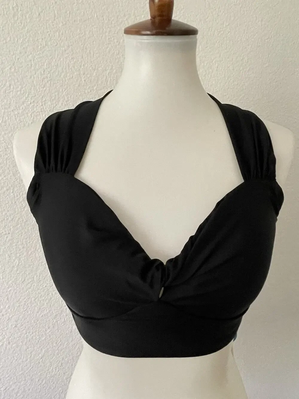 Cupshe Swim Bikini Top Plunge Criss Cross Back Swimwear